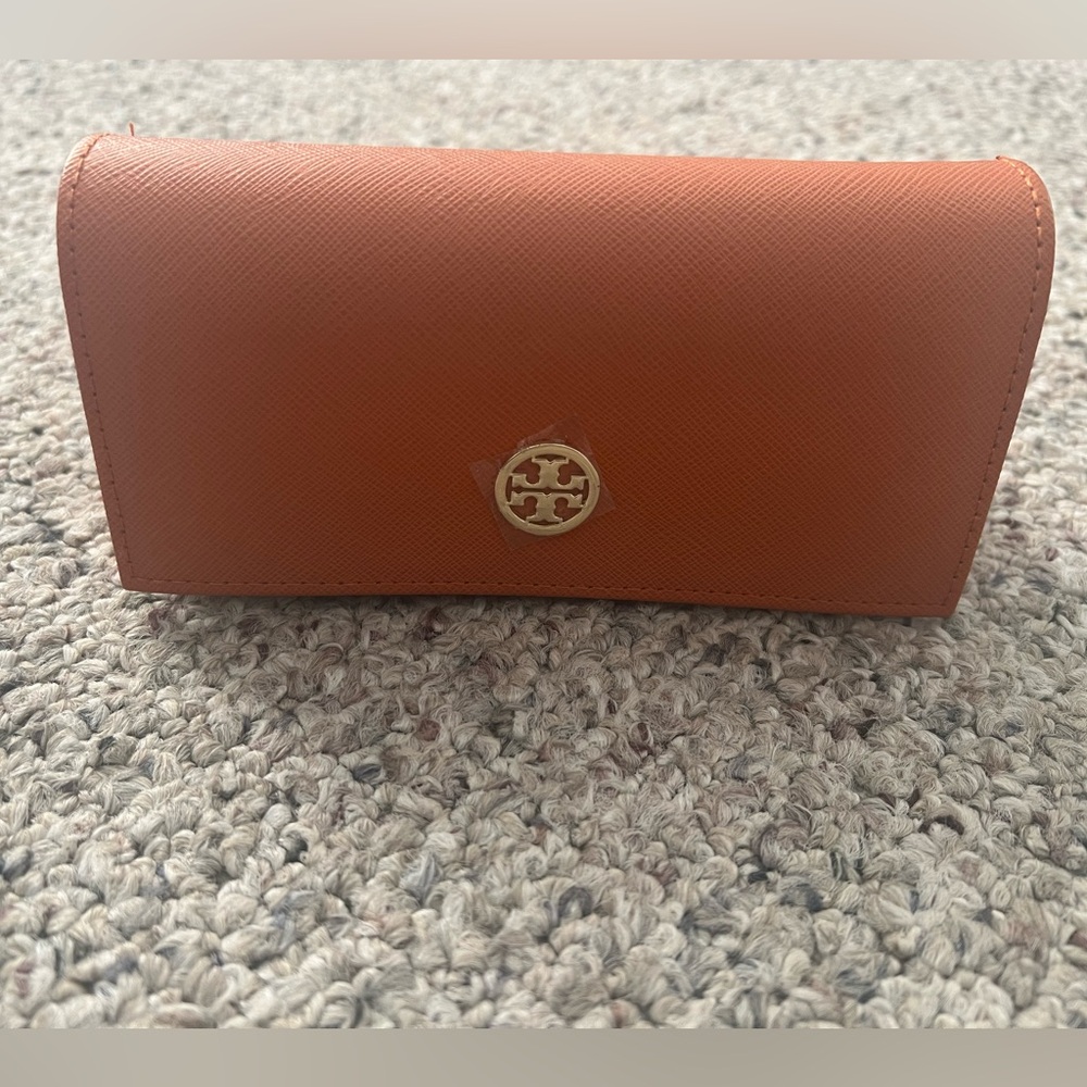 NWOT Tory Burch Glasses/Sunglasses Case